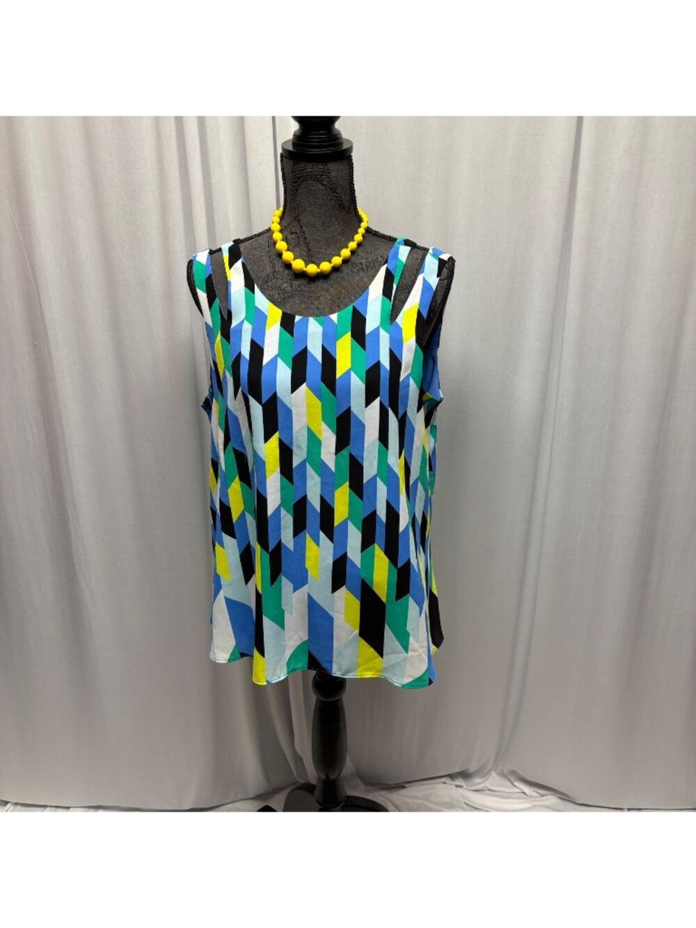 Kaari Blue Top Womens Size Large Sleeveless Cut Out Shoulder Geometric Blouse
